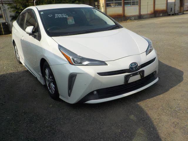 Toyota-Prius (ZVW51, 1800cc, Automatic, FWD, Hybrid)